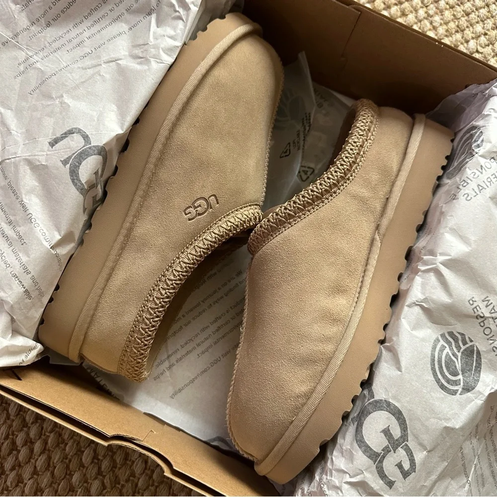 Ugg Tasman Slipper Sand Tnl - Picture 9 of 10